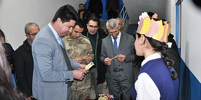 Bulanık Adıvar Öğrencilerinden “ Ata Tohumu ve Kitapları Kahramanları Canlanıyor” Sergisi Açıldı