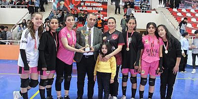 Bulanık´ta Liseler Arası Voleybol Turnuvası Düzenlendi