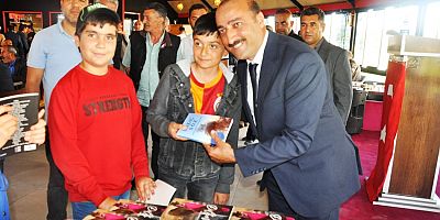 KORKMAZ, BİRKAÇ SÖZ VE DİLBER’İN TANITIMINI YAPTI  
