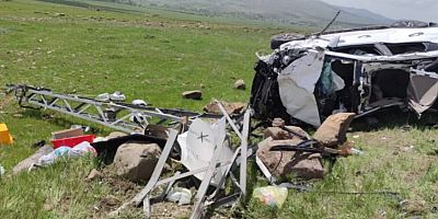 Trafik Kazası 1 kişi hayatını kaybetti 4 Yaralı